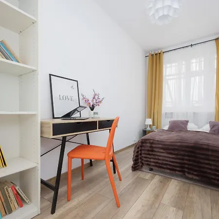 Apartment Modern Near Airport Wlochy By Renters Warsaw
