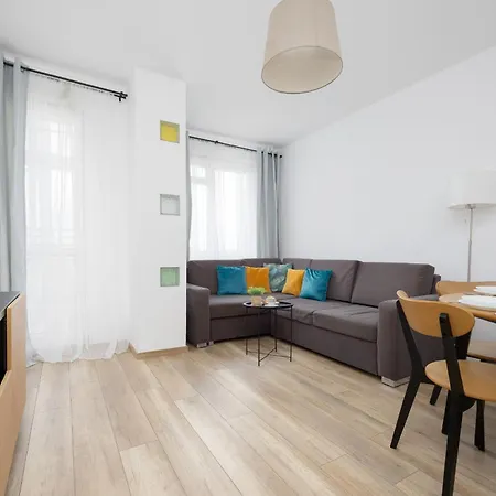 Modern Near Airport Wlochy By Renters Apartment